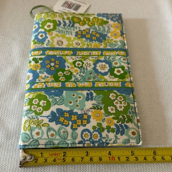 NWT Vera Bradley English Meadow (Retired) Travel Envelope, Floral Pattern - Picture 11 of 11